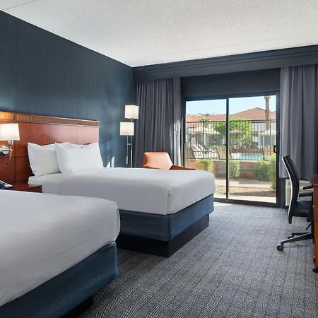Courtyard By Marriott Phoenix Airport Exterior foto