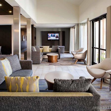 Courtyard By Marriott Phoenix Airport Exterior foto