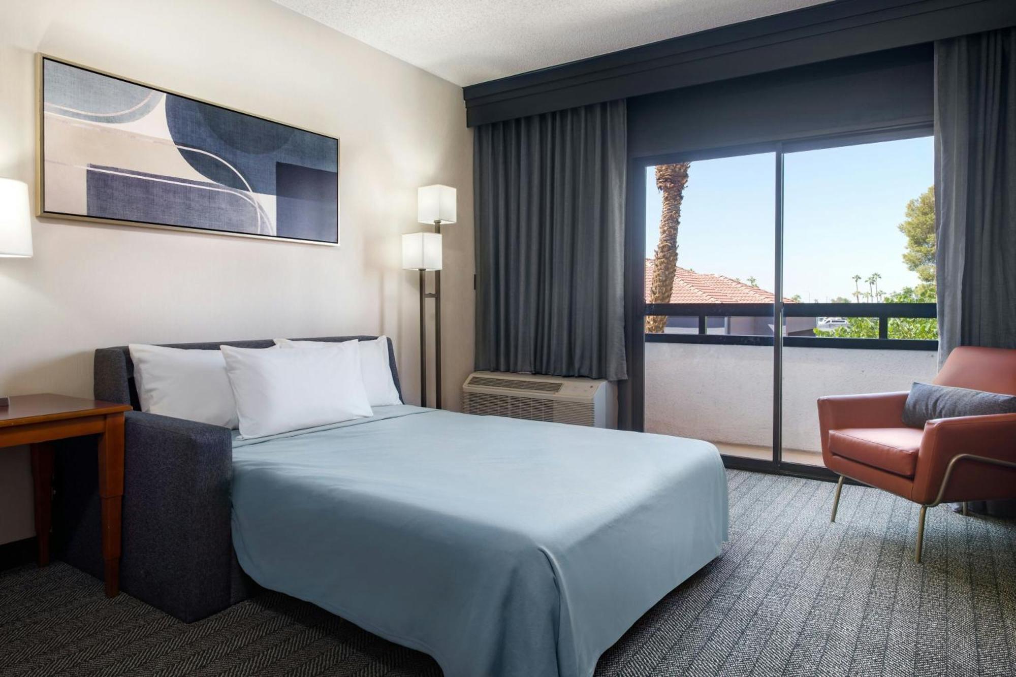 Courtyard By Marriott Phoenix Airport Exterior foto
